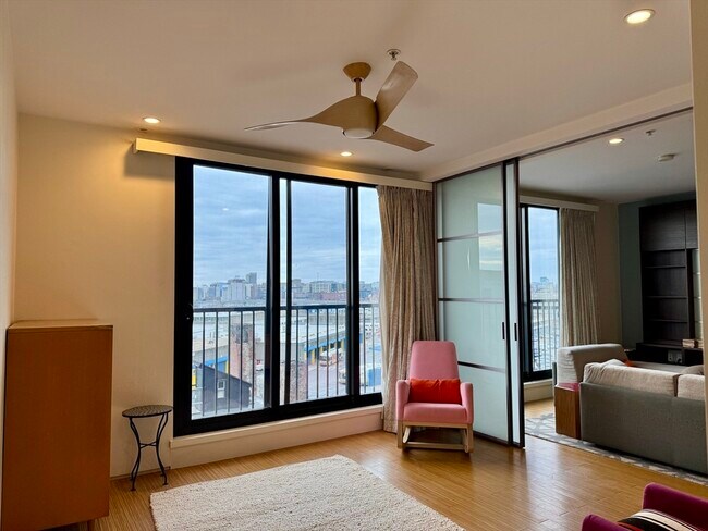 Building Photo - 36 A St