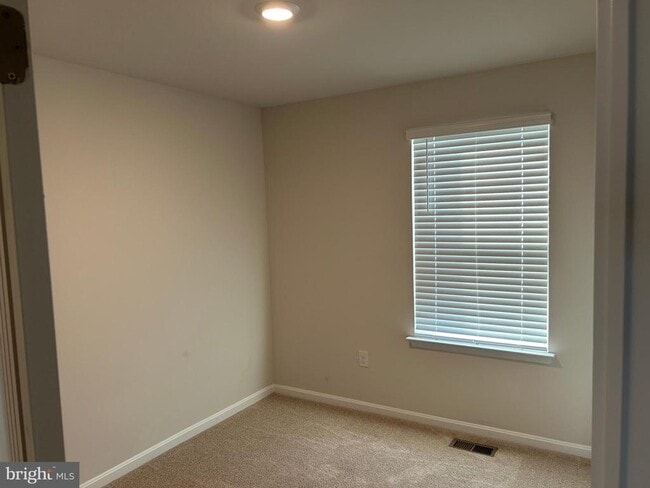 Building Photo - 105 Ridgley Blvd
