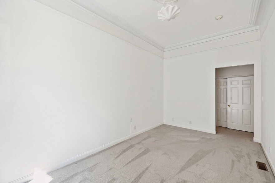 Building Photo - 1406 Post St