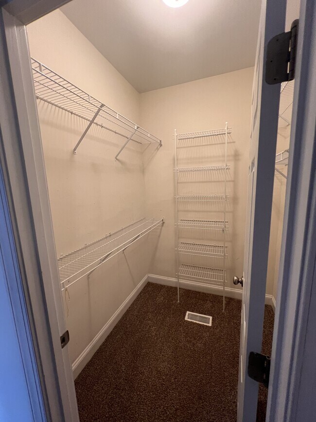 Building Photo - 1223 Hammocks Beach Rd