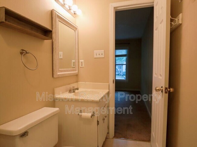 Building Photo - 13701 Arrowood Ct