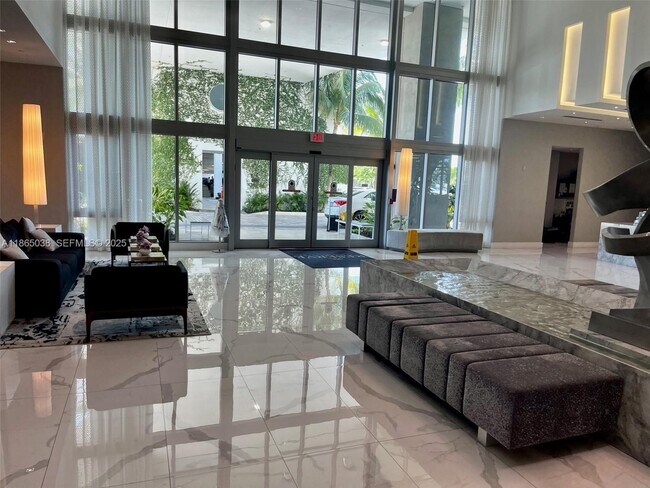 Building Photo - 17111 Biscayne Blvd