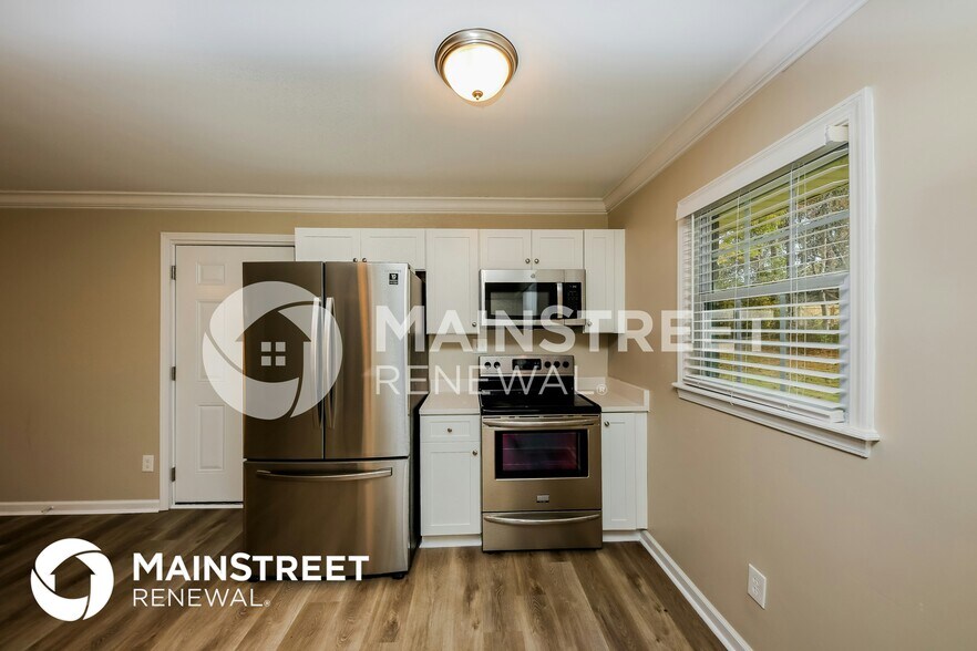 Building Photo - 3405 Ridgecrest Dr