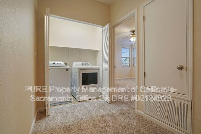 Building Photo - 11091 International Dr