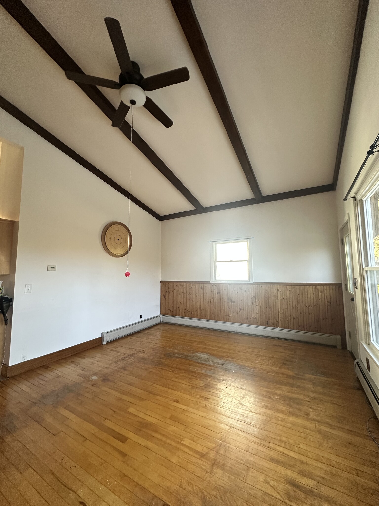 Living Room - 142 Bunker Hill Cir