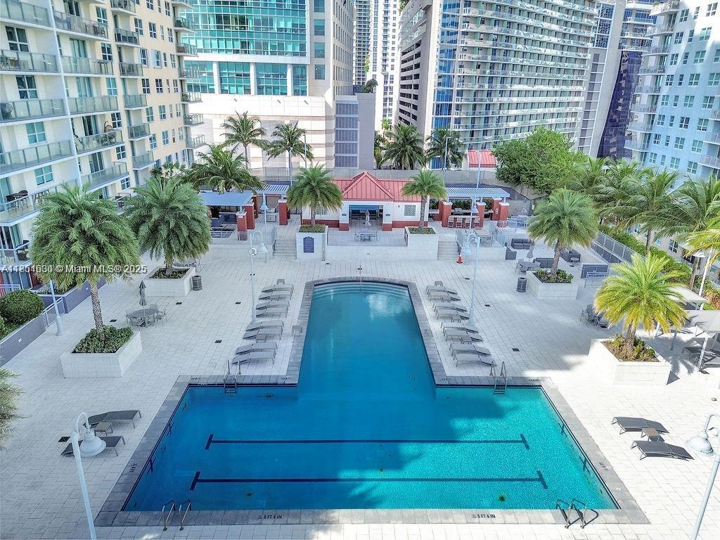 Building Photo - 1155 Brickell Bay Dr