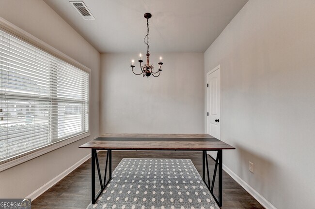 Building Photo - 1145 Glenwyck Dr