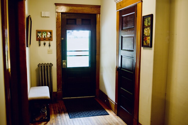 Building Photo - 36 Highland Ave