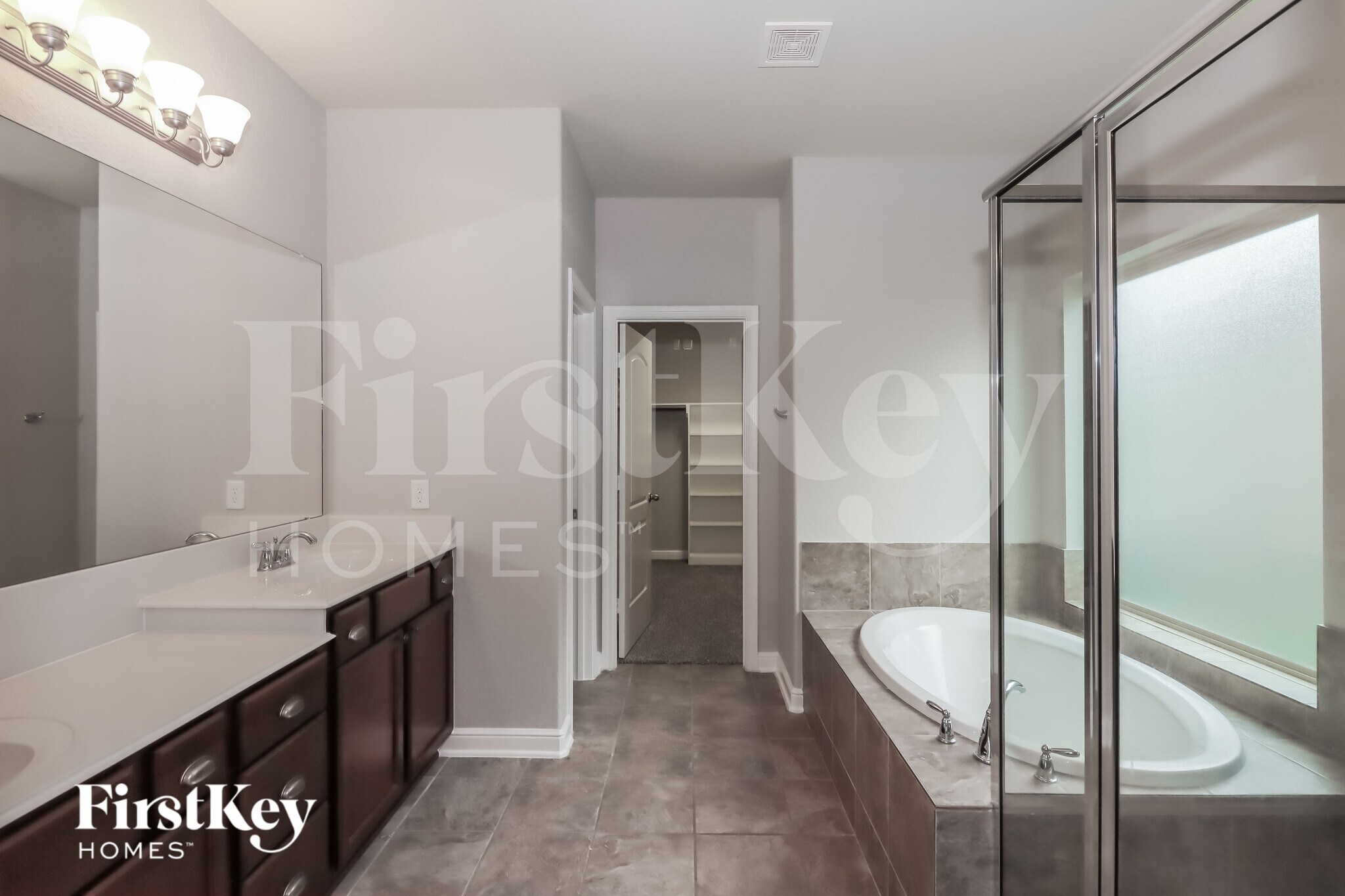 Building Photo - 15007 Appian Oak St