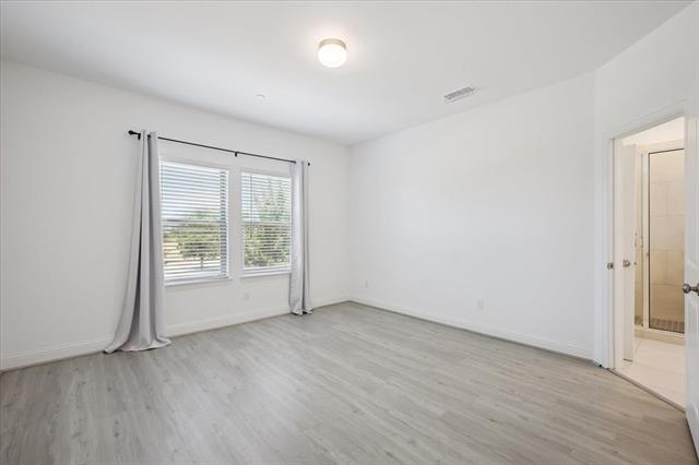 Building Photo - 4261 Shavano Dr