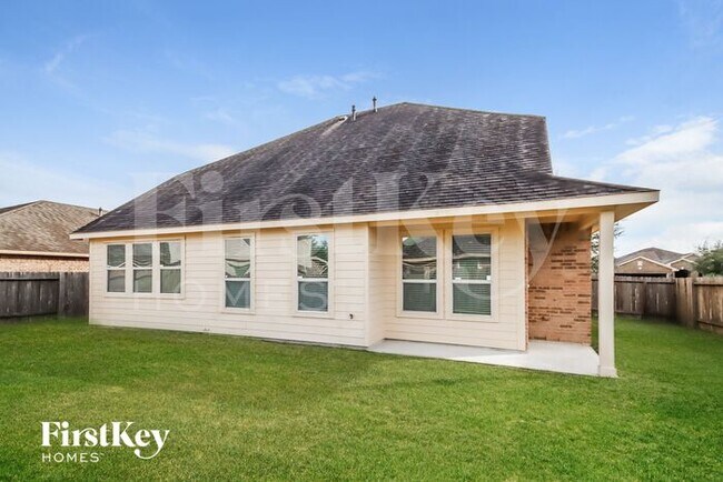 Building Photo - 1518 Brook Hollow Dr