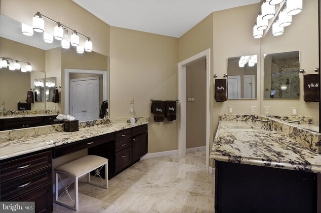 Building Photo - 9864 Walker Glen Ct