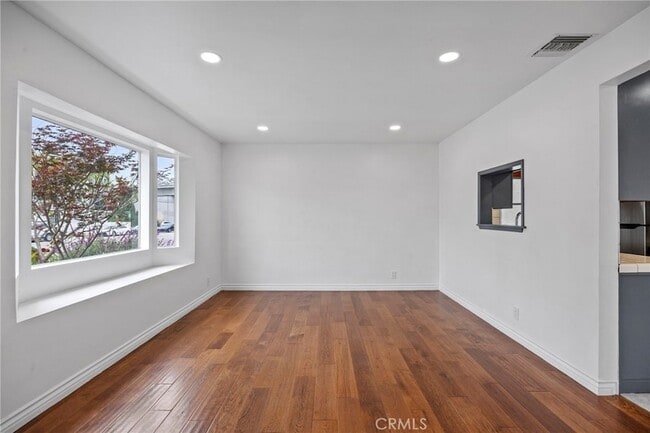 Building Photo - 5183 Inglewood Blvd