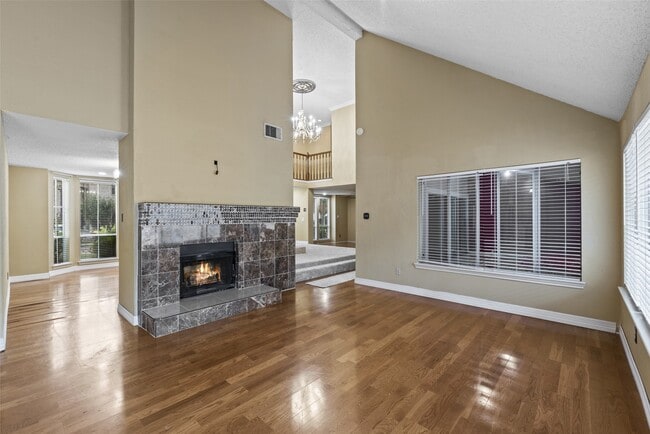 Building Photo - 13051 Meadowline Dr