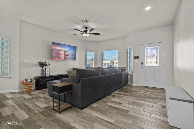 Building Photo - 14812 Jack White Ave