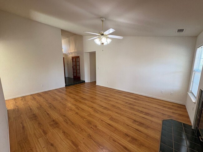 Building Photo - 314 N Virmargo St