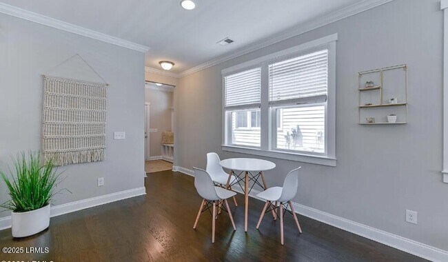 Building Photo - 309 Cockle Ln