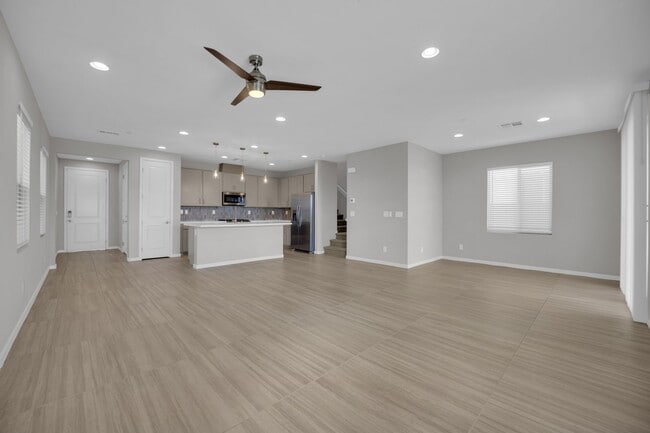 Building Photo - 4bedroom home in Summerlin