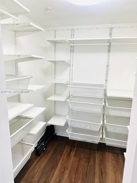 Building Photo - 2625 Collins Ave