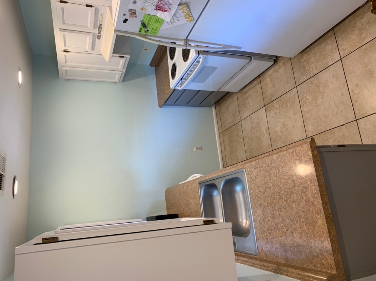 Building Photo - 1331 E Purdue Ave