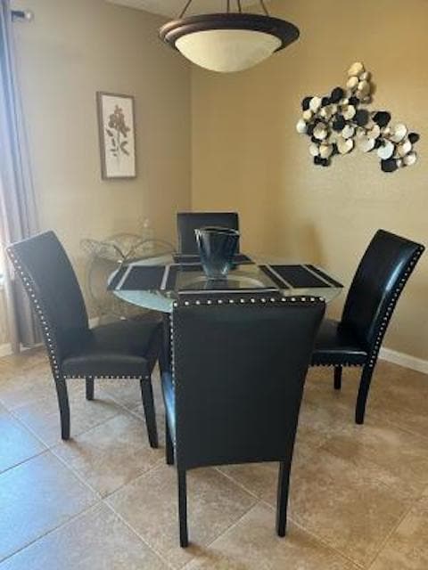 Building Photo - 6651 N Campbell Ave