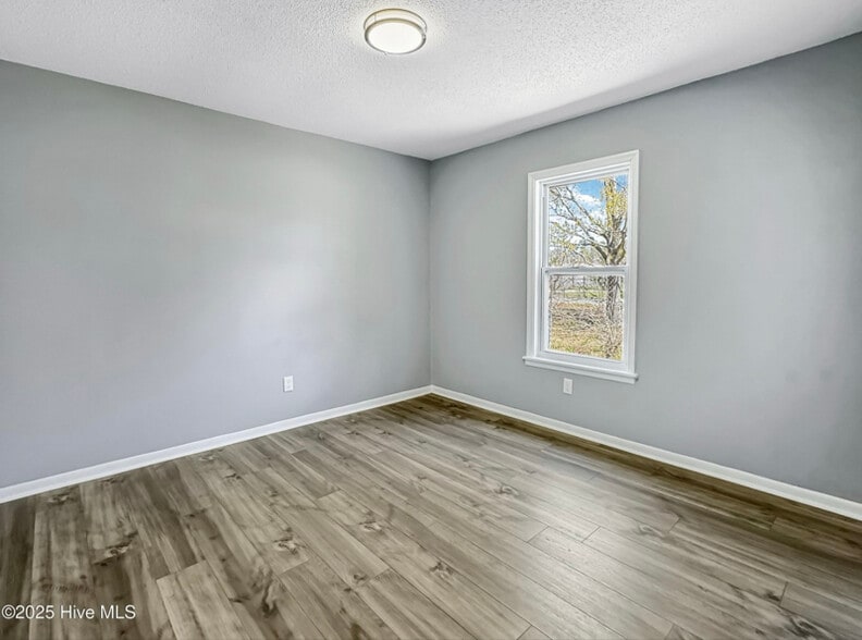 Building Photo - 1602 Forbes Ct