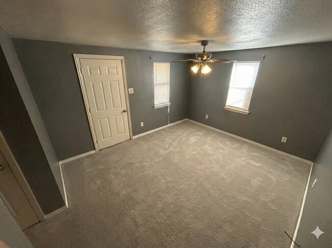 Building Photo - 3502 Michigan Ave