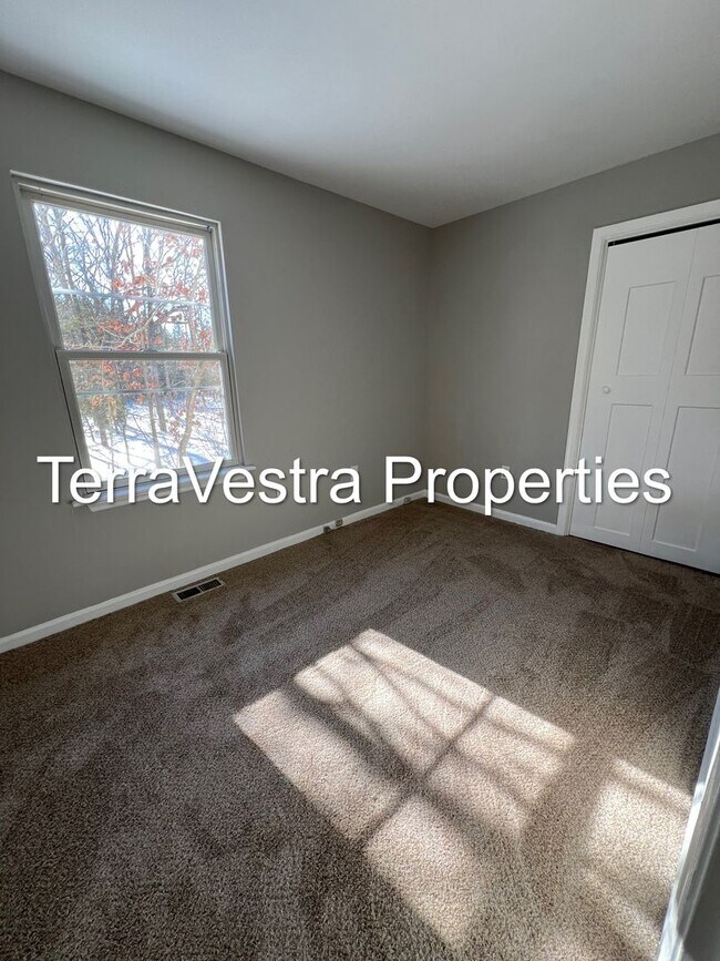 Building Photo - 1100-1102 Buck Street