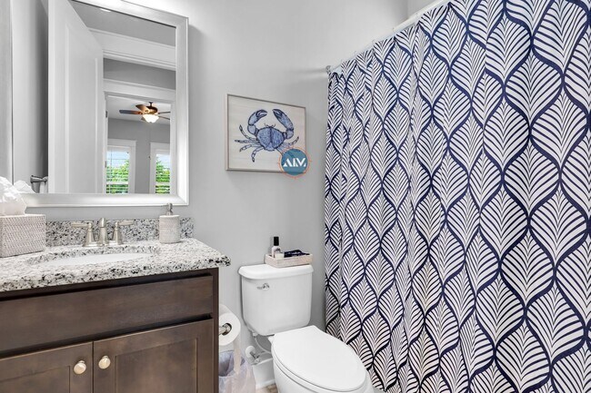 Building Photo - Beautiful custom home in Hampton Lake!