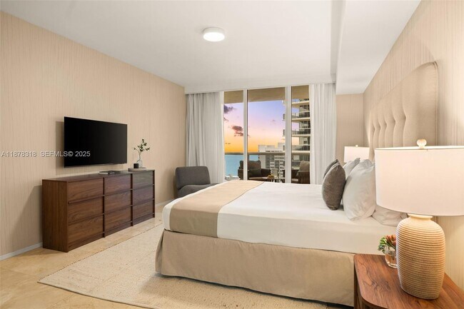 Building Photo - 1830 S Ocean Dr