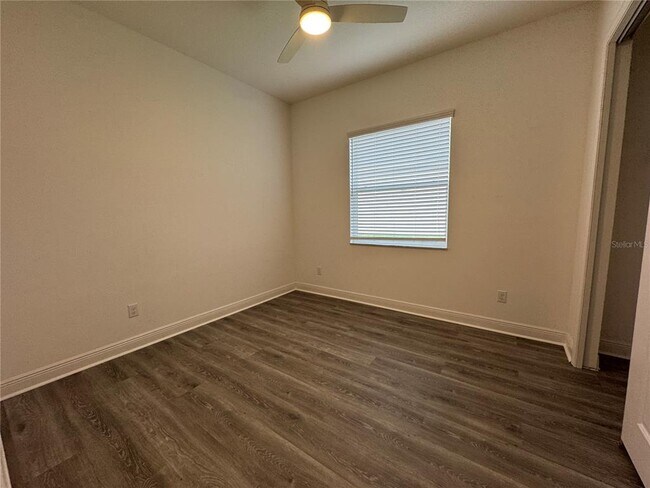 Building Photo - 31045 Lindentree Dr