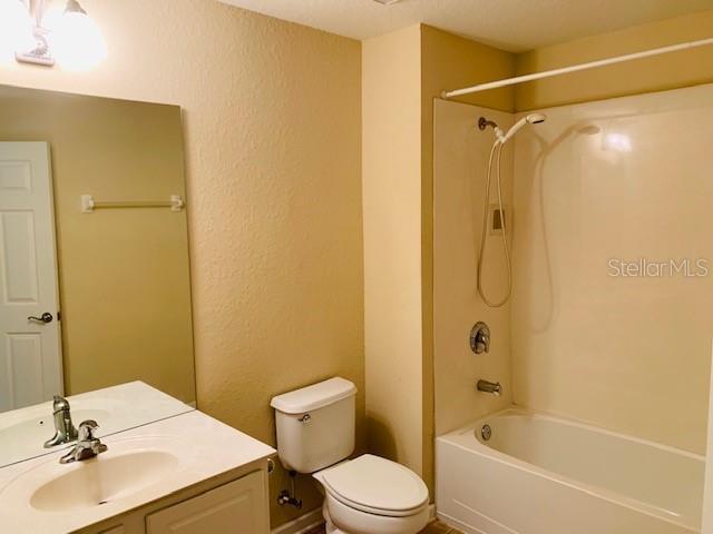 Building Photo - 2865 Polana St