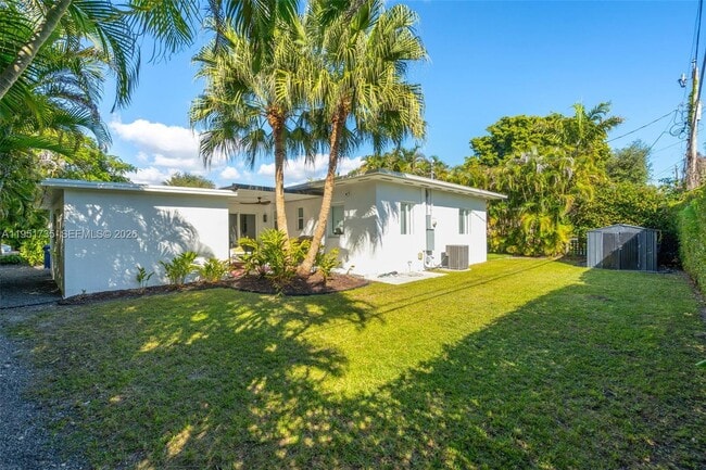 Building Photo - 5930 SW 47th St