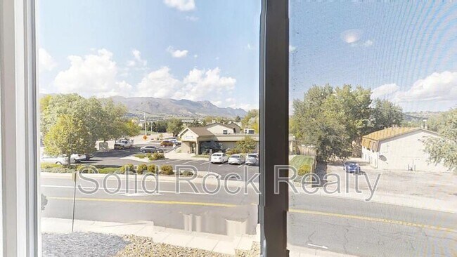 Building Photo - 1299 Vondelpark Dr