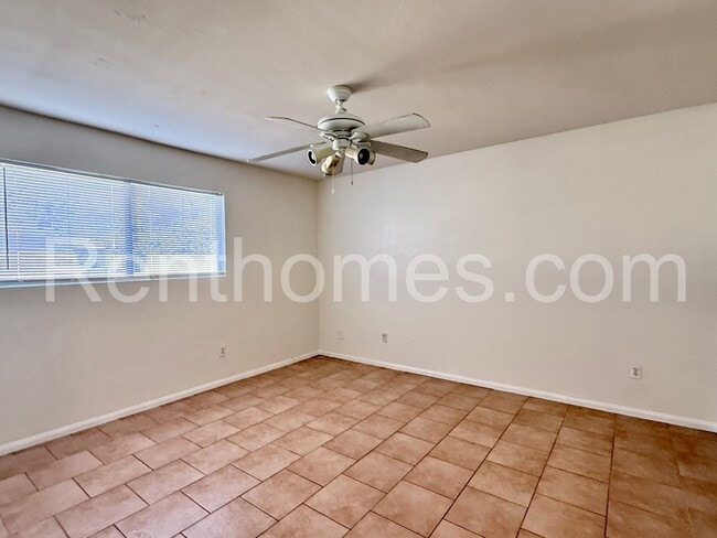 Building Photo - 15917 Arena Dr