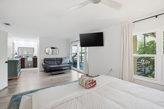 Building Photo - 13609 Heritage Way