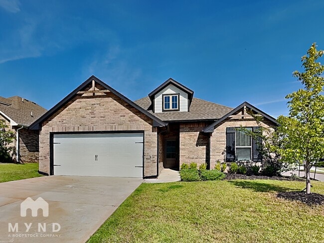Building Photo - 5108 Whitegold Ave