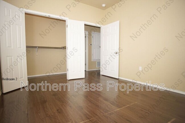 Building Photo - 8685 N Loop Dr