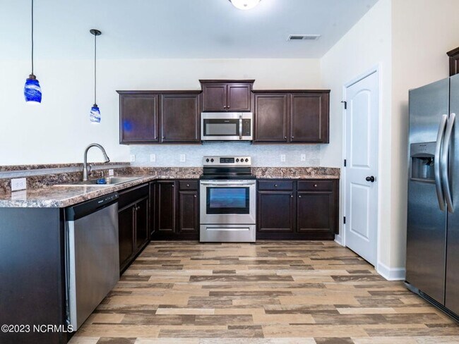 Building Photo - 506 Justice Farm Dr