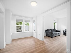 Building Photo - Quaint and Cute 1 Bedroom Close to Hospitals