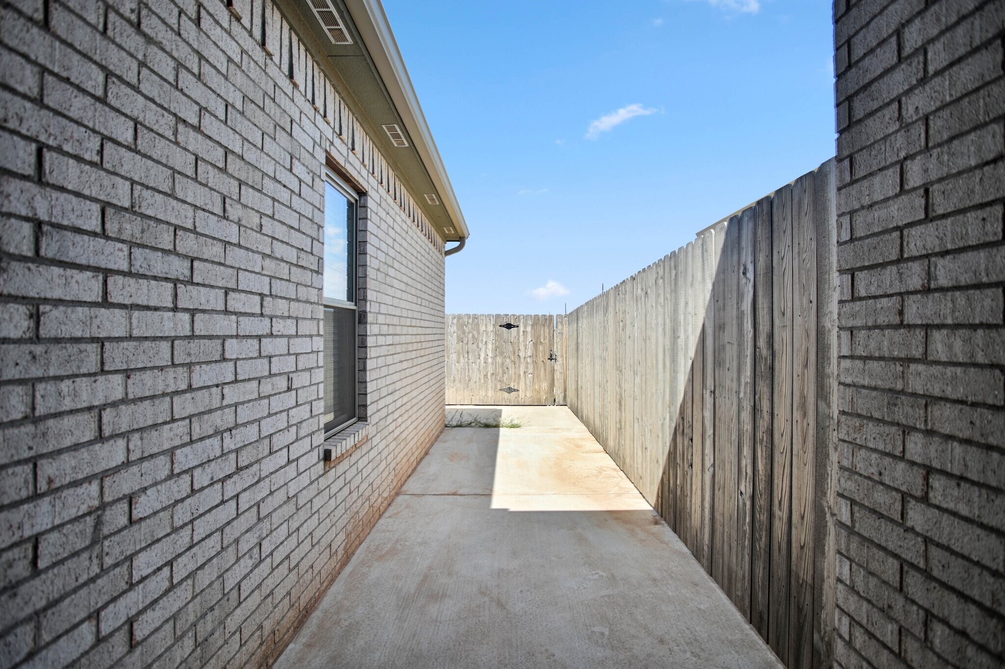 Building Photo - 5806 Virginia