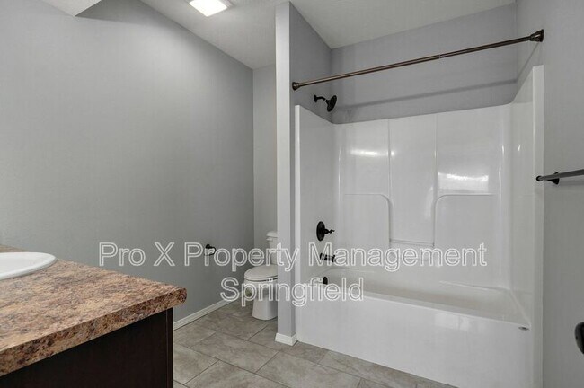 Building Photo - 1503 E Fairwind