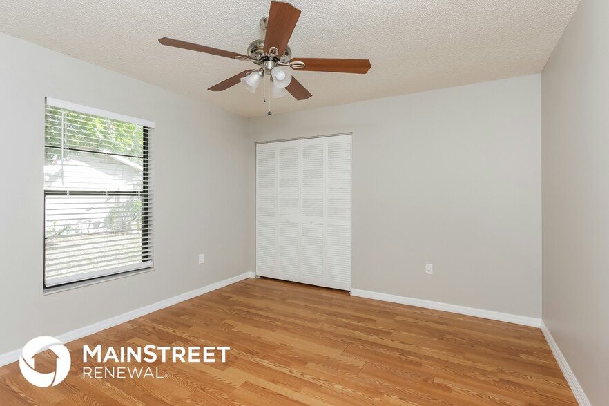 Building Photo - 5801 Pauma Pl