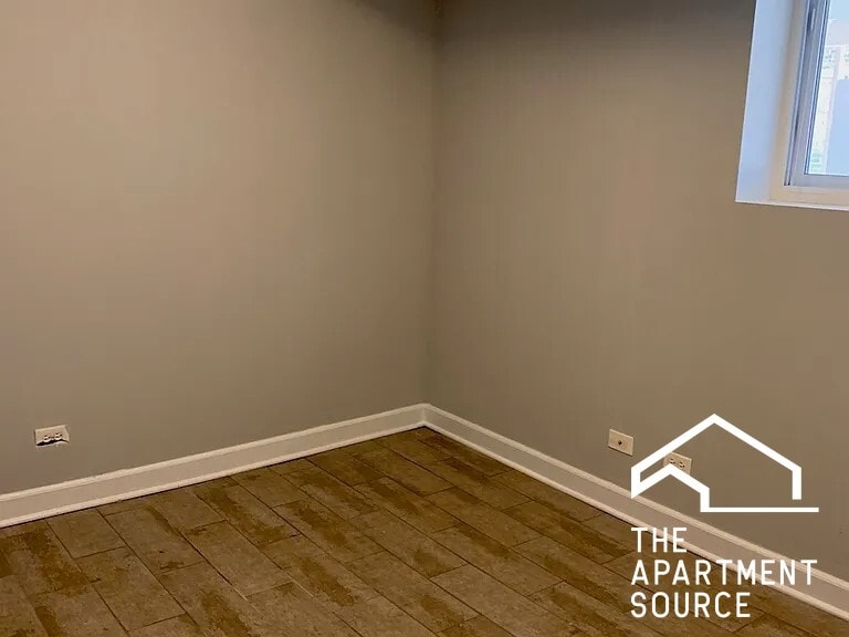 Building Photo - 1619 W Wallen Ave