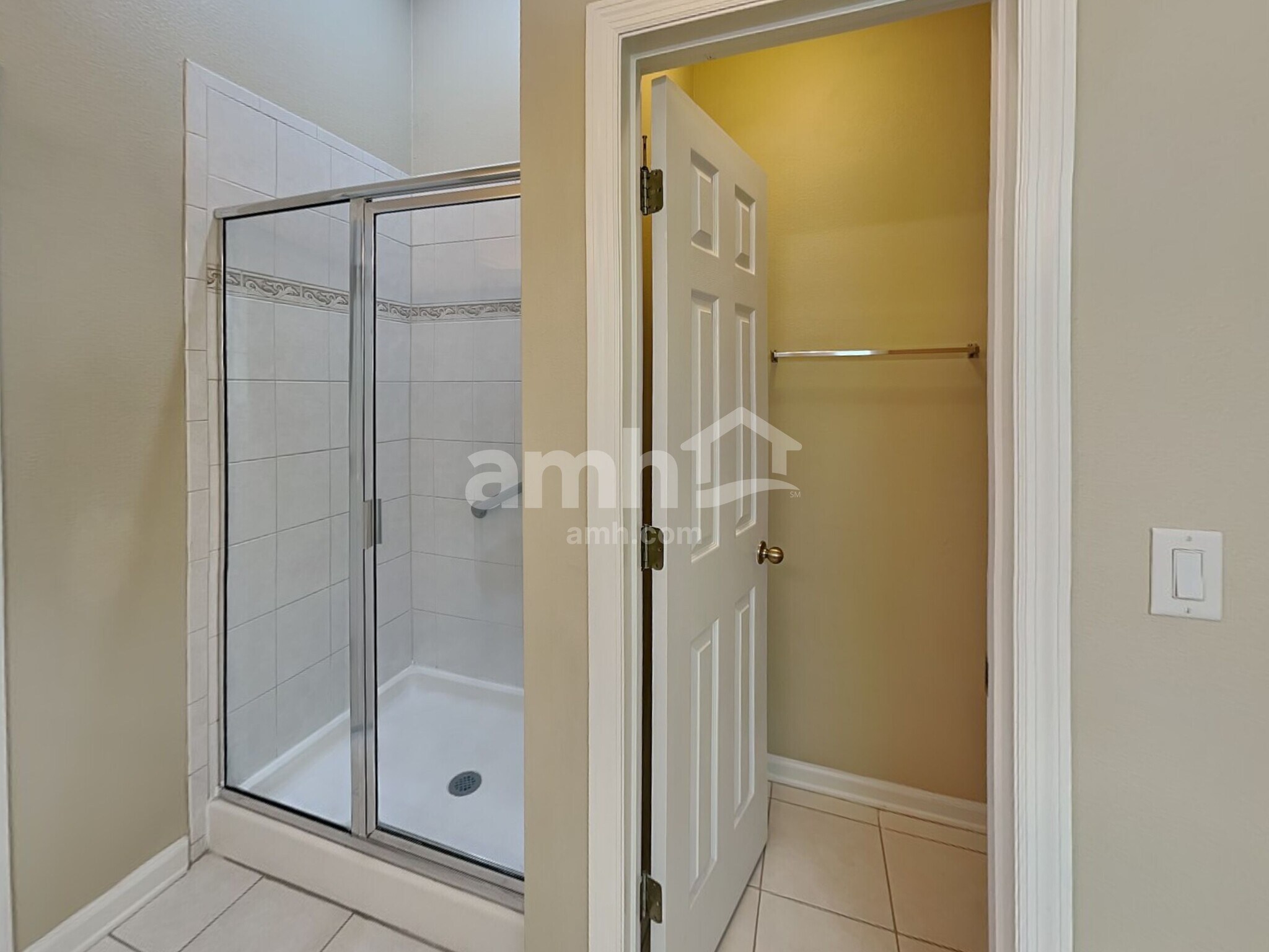 Building Photo - 3028 Atherley Rd