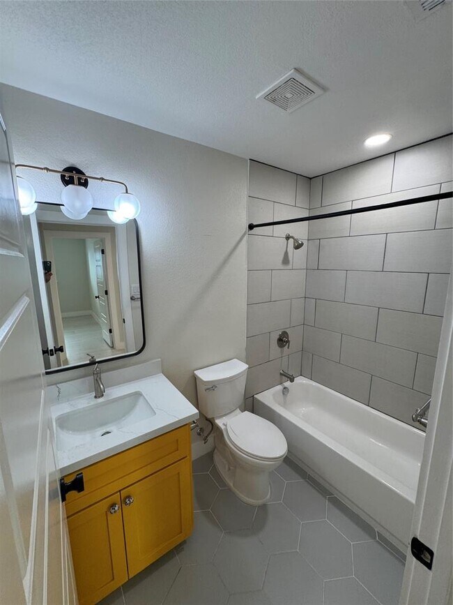 Building Photo - 9908 Willers Way