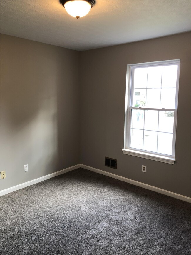 Building Photo - 5509 Woodcross Pl