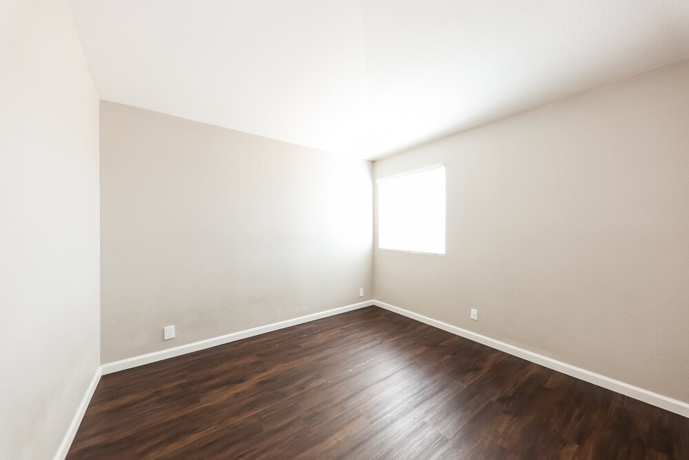 Building Photo - 11020 N 59th Dr