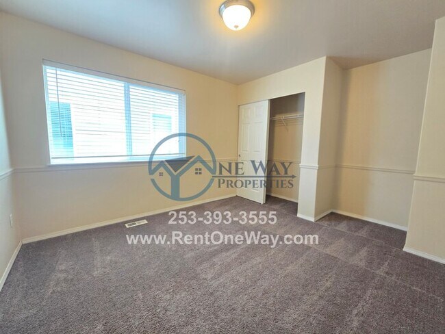 Building Photo - 15410 87th Ave E