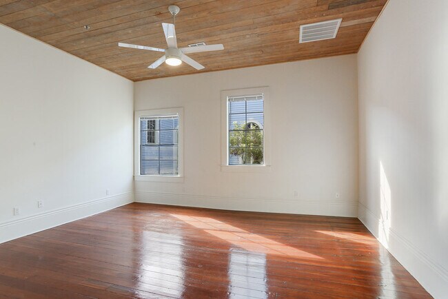 Building Photo - 2215 Second St